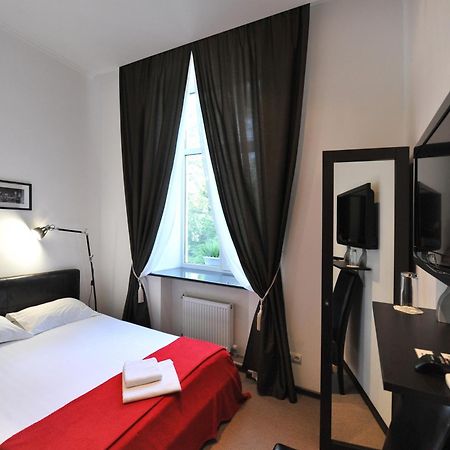 Hotel Reno On Deribasovskaya 오데사 외부 사진