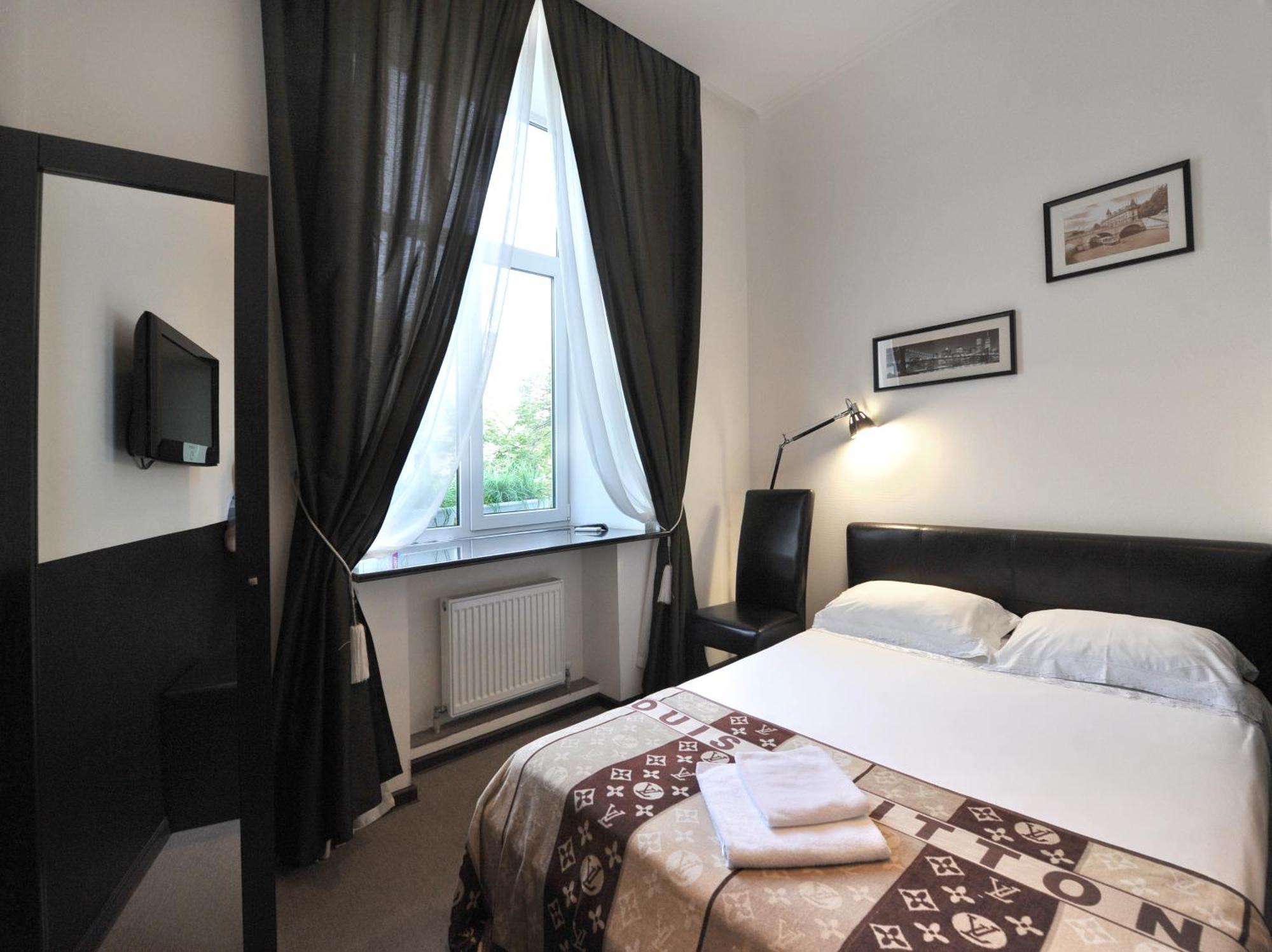 Hotel Reno On Deribasovskaya 오데사 외부 사진