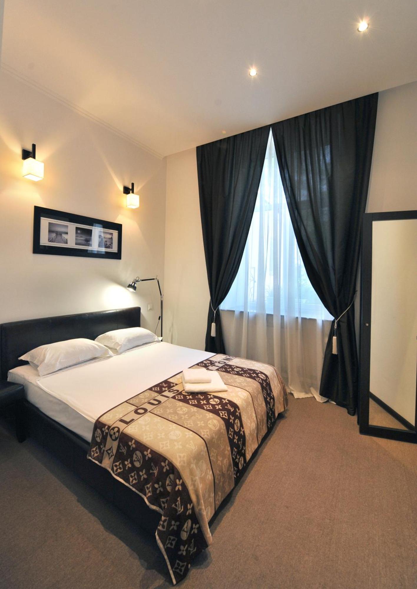 Hotel Reno On Deribasovskaya 오데사 외부 사진