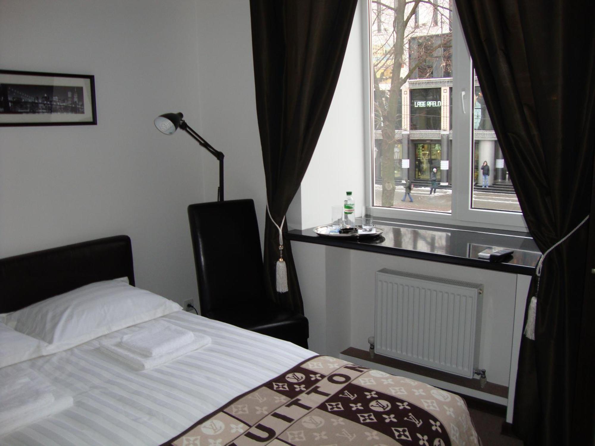 Hotel Reno On Deribasovskaya 오데사 외부 사진